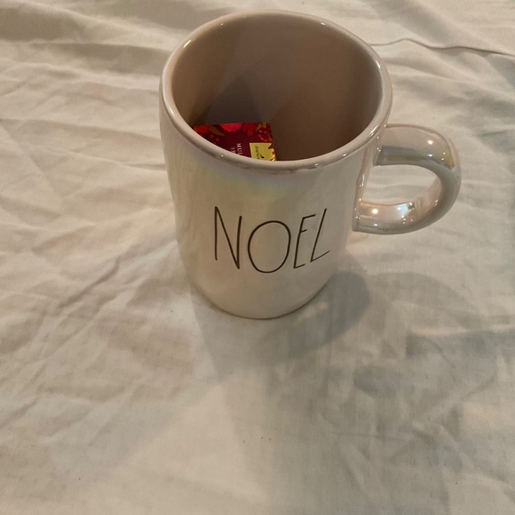 Noel Rae Dunn Mug - Picture 6 of 6